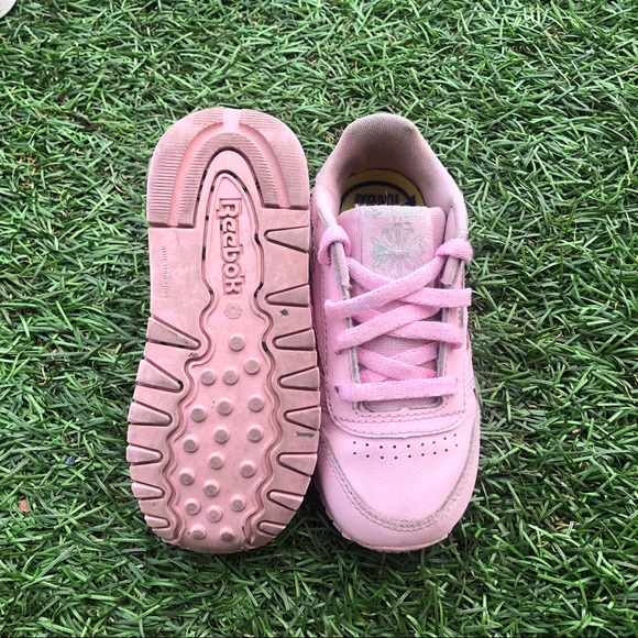 Reebok Pink Classic Leather shoes little girls (7) - Picture 7 of 7